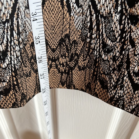 Ann Taylor Sleeveless Summer Dress! - Picture 4 of 12